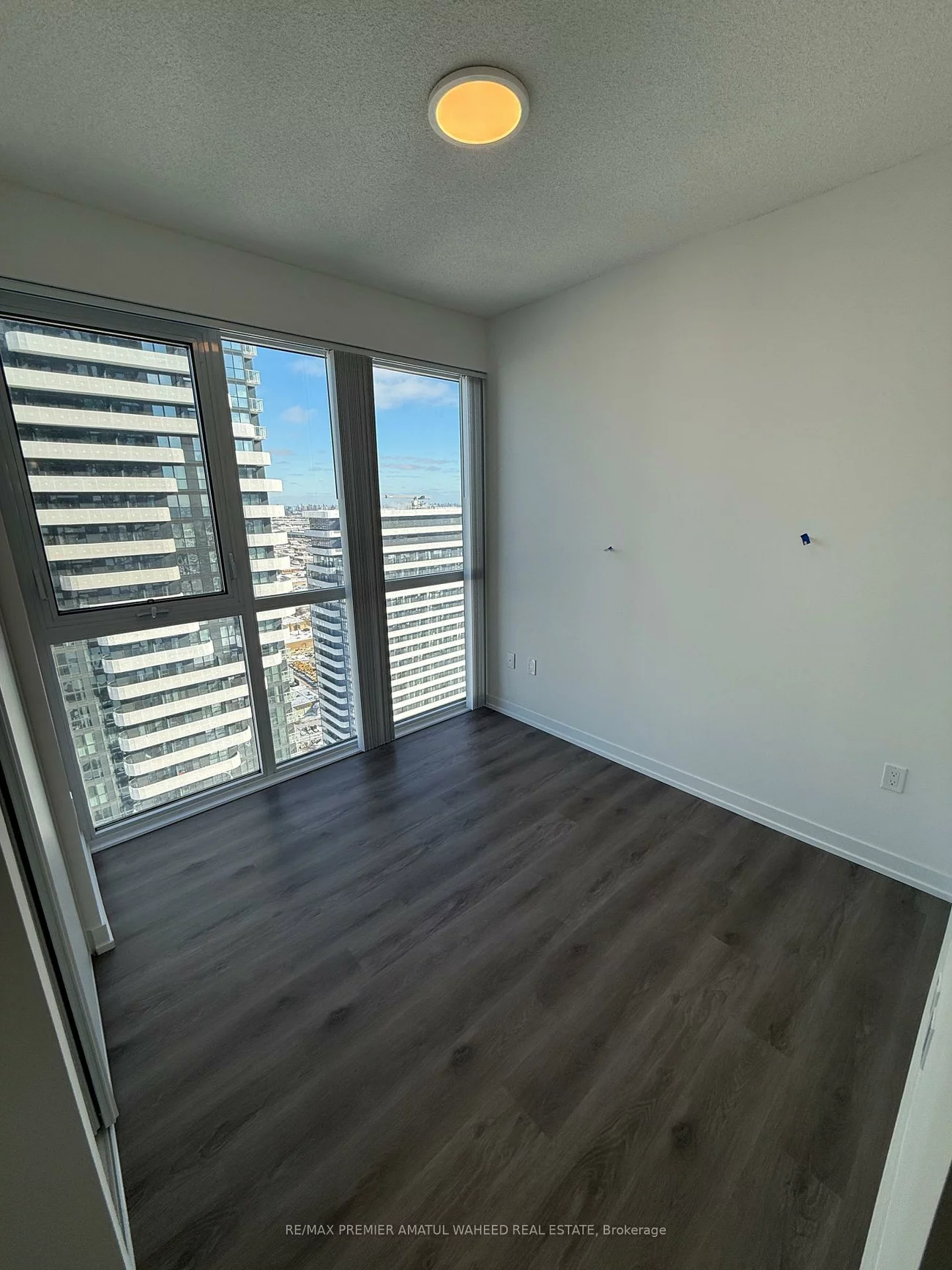 225, Commerce, Vaughan Corporate Centre, Vaughan