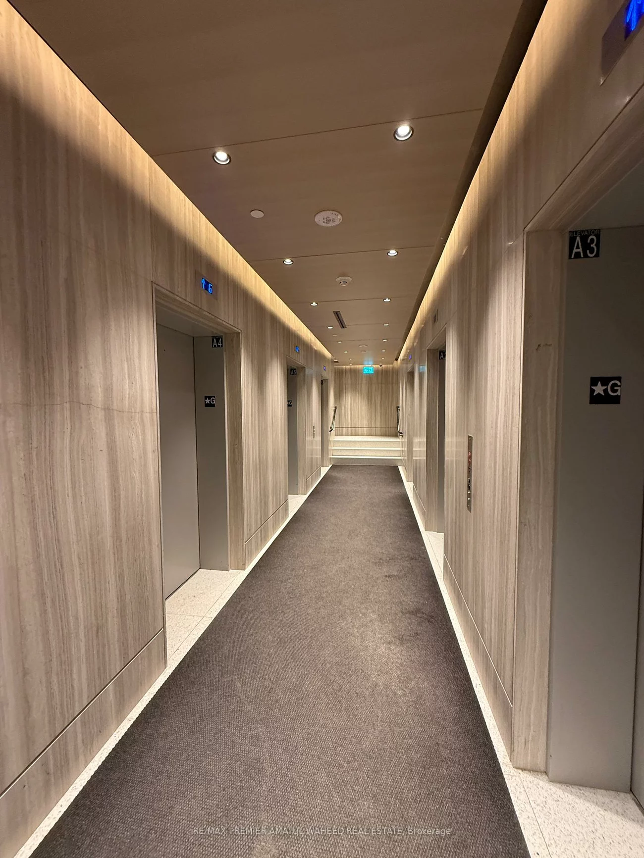 225, Commerce, Vaughan Corporate Centre, Vaughan