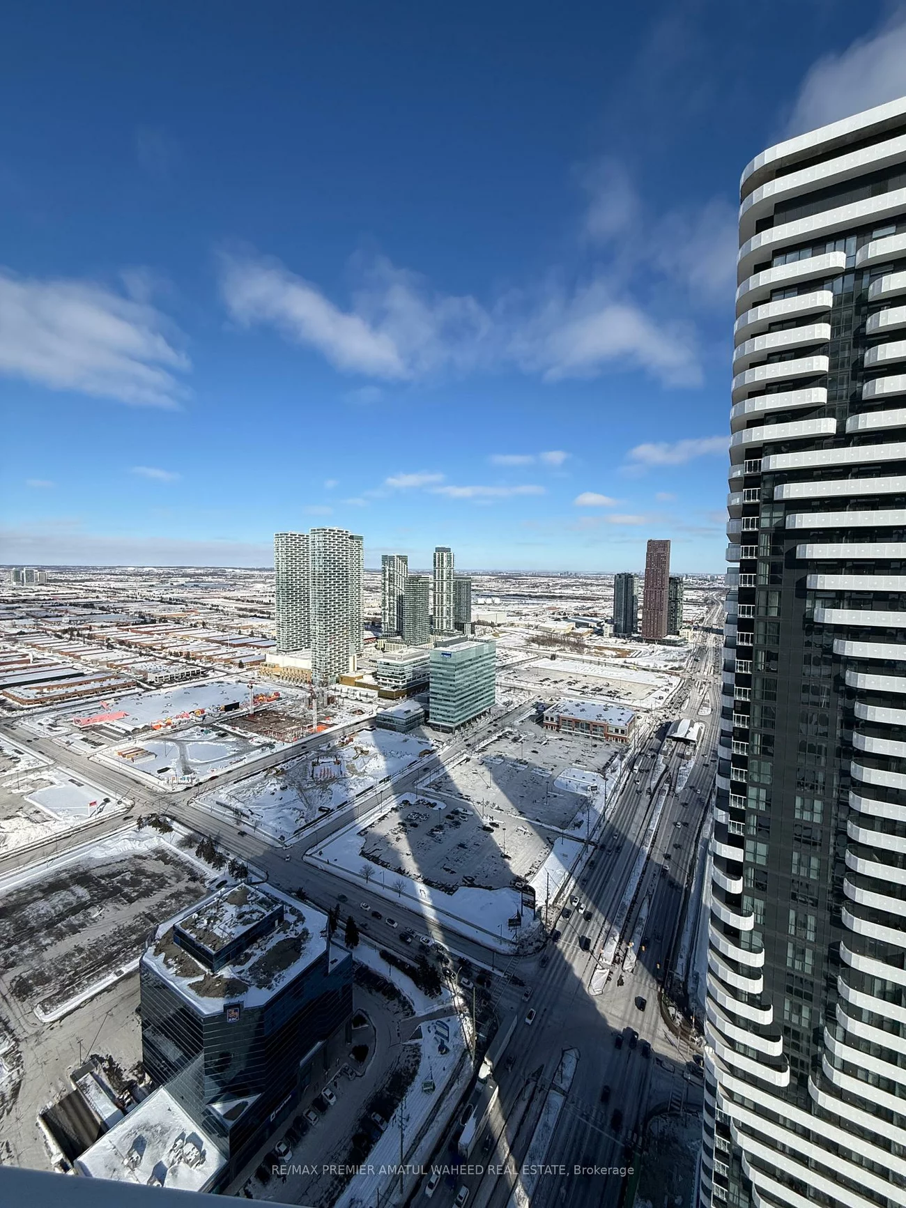 225, Commerce, Vaughan Corporate Centre, Vaughan