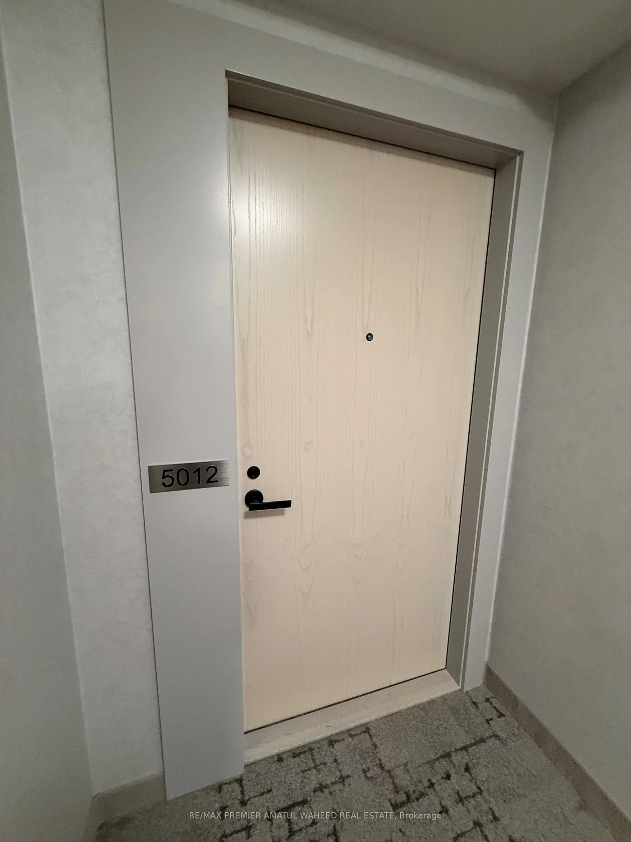 225, Commerce, Vaughan Corporate Centre, Vaughan