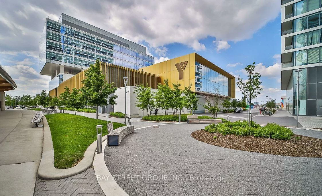 898, Portage, Vaughan Corporate Centre, Vaughan