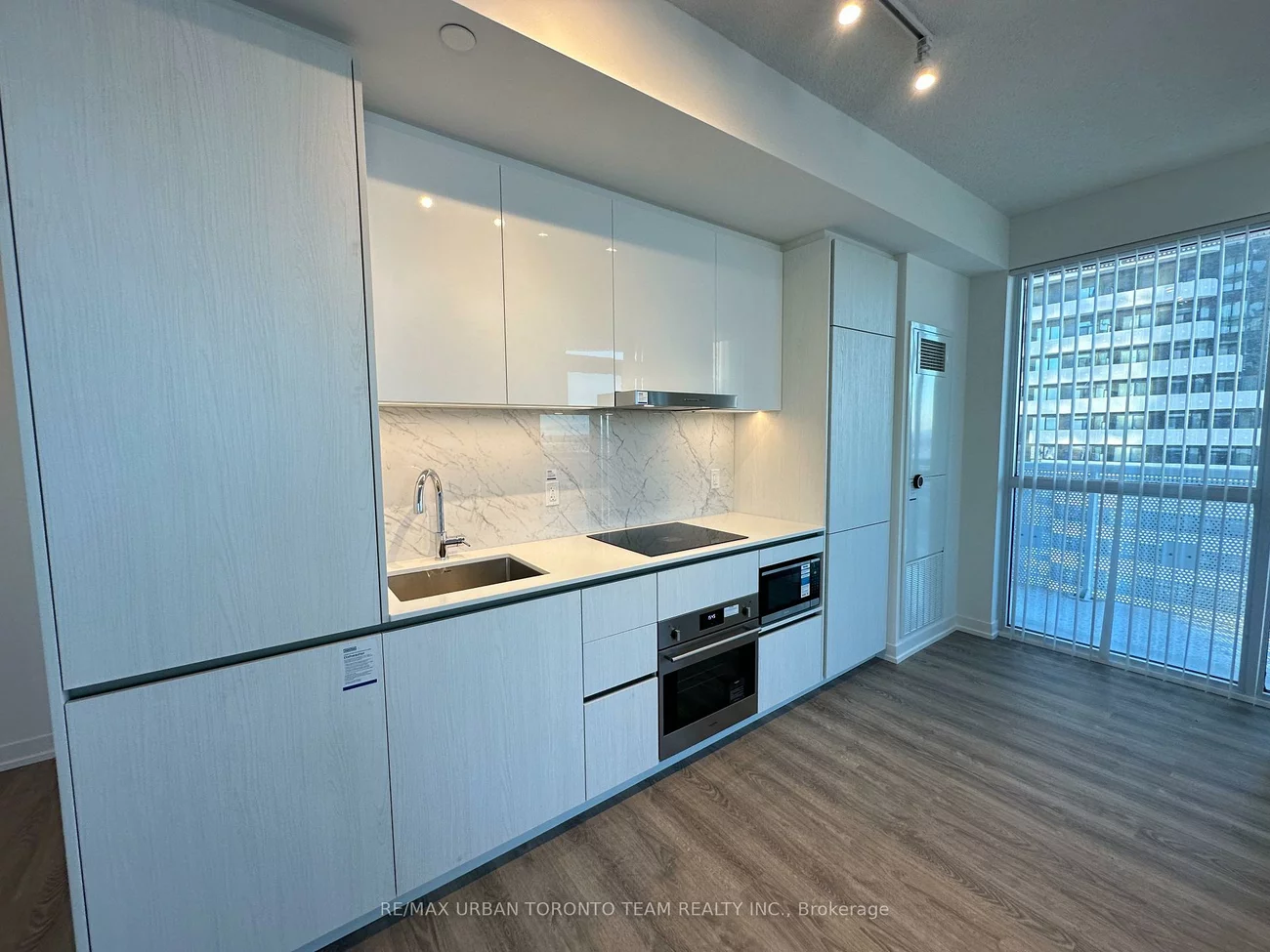 8, Interchange, Vaughan Corporate Centre, Vaughan