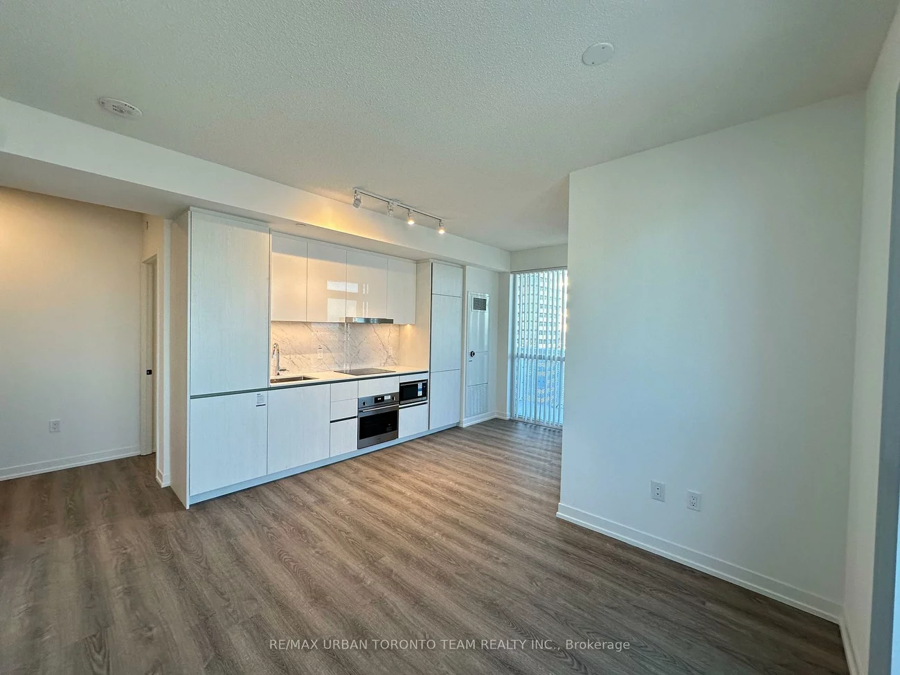 8, Interchange, Vaughan Corporate Centre, Vaughan