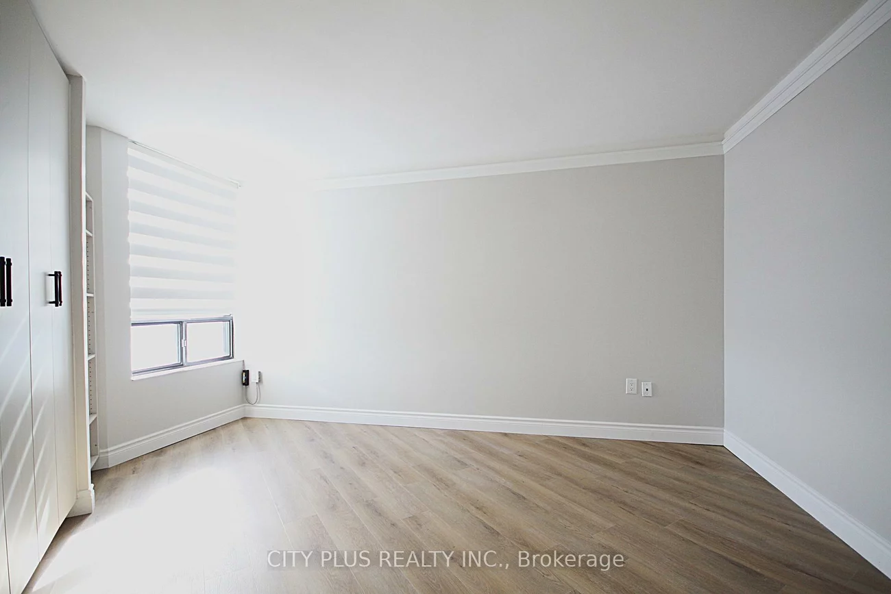 7460, Bathurst, Brownridge, Vaughan