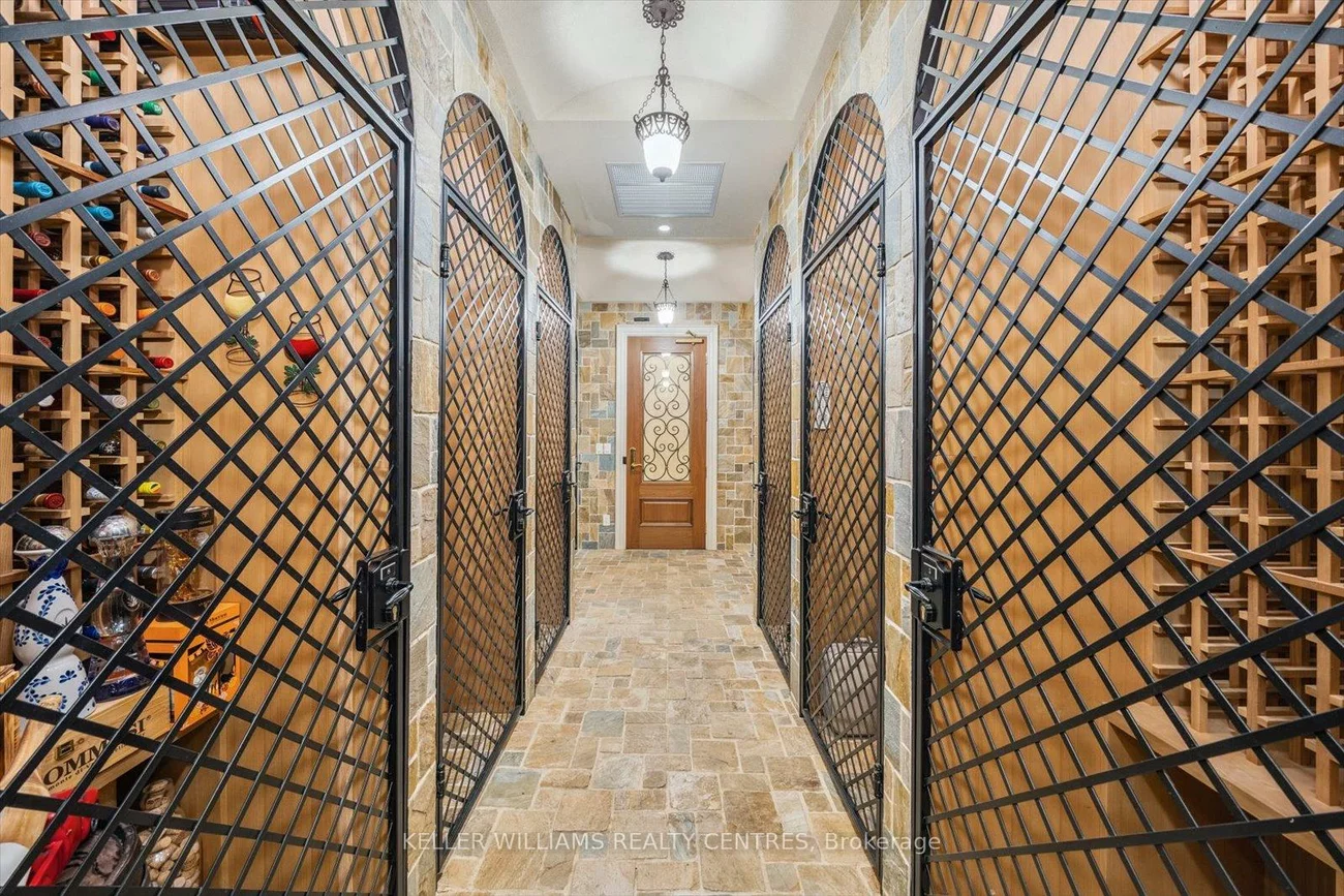 9245, Jane, Maple, Vaughan