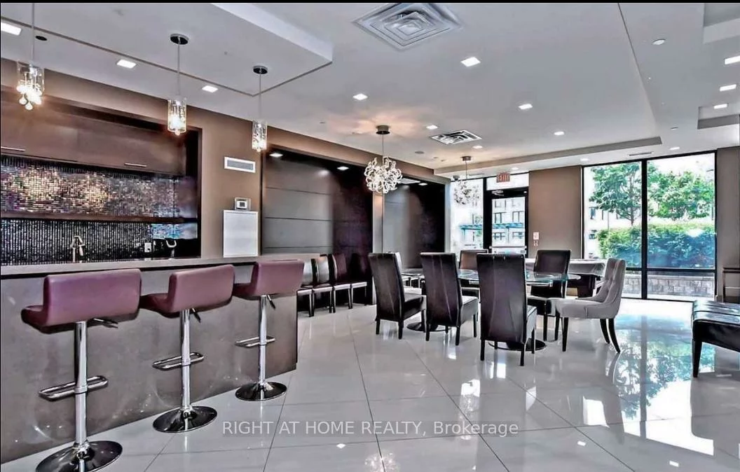 520, Steeles, Crestwood-Springfarm-Yorkhill, Vaughan