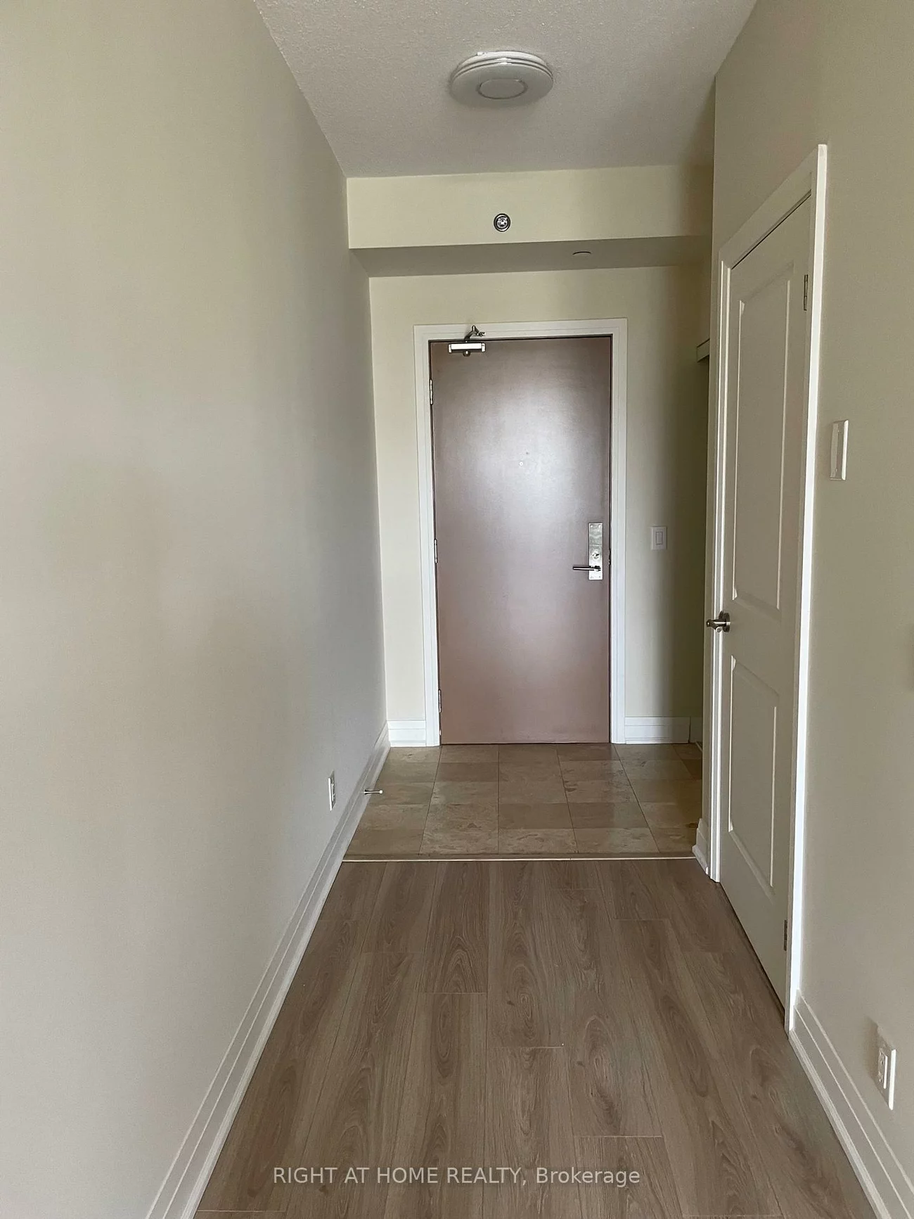 520, Steeles, Crestwood-Springfarm-Yorkhill, Vaughan