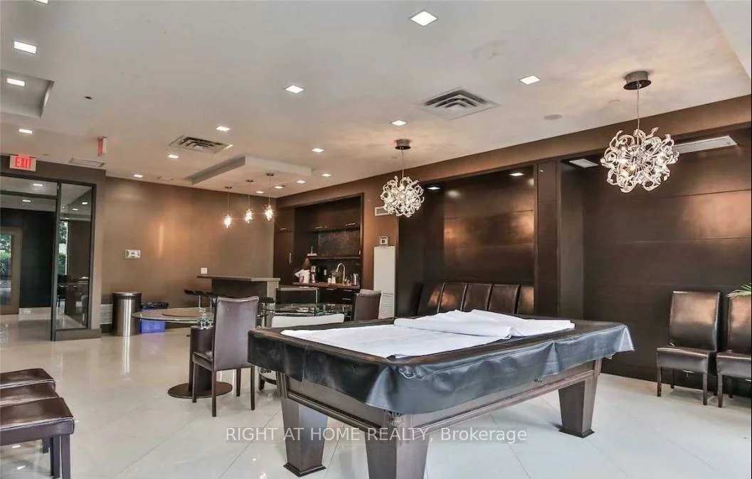 520, Steeles, Crestwood-Springfarm-Yorkhill, Vaughan