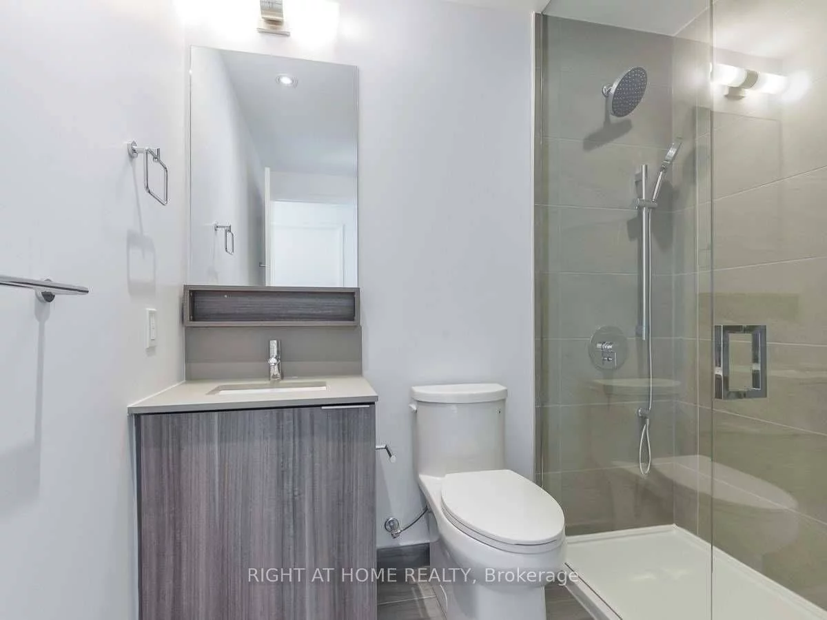 898, Portage, Vaughan Corporate Centre, Vaughan