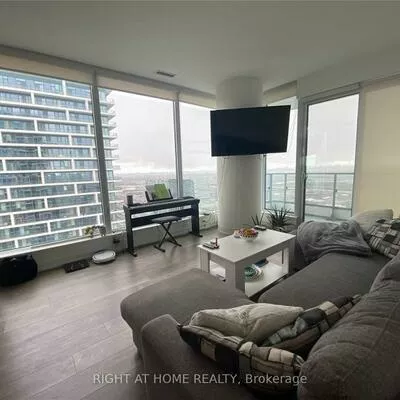 898, Portage, Vaughan Corporate Centre, Vaughan