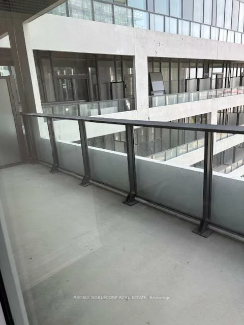 8960, Jane, Vellore Village, Vaughan