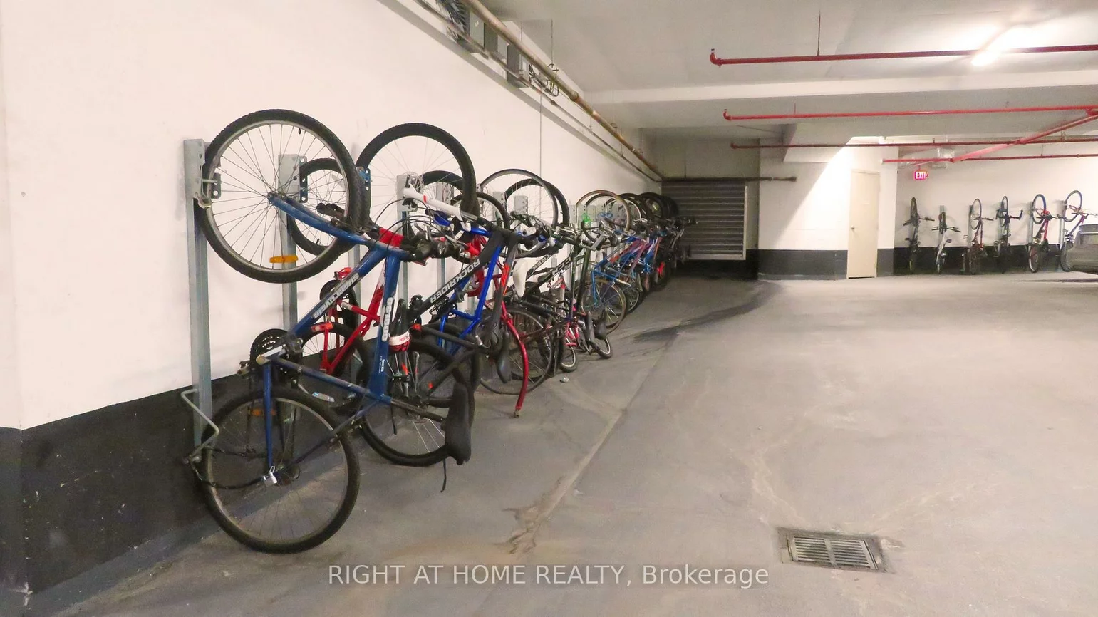 85, North Park, Beverley Glen, Vaughan