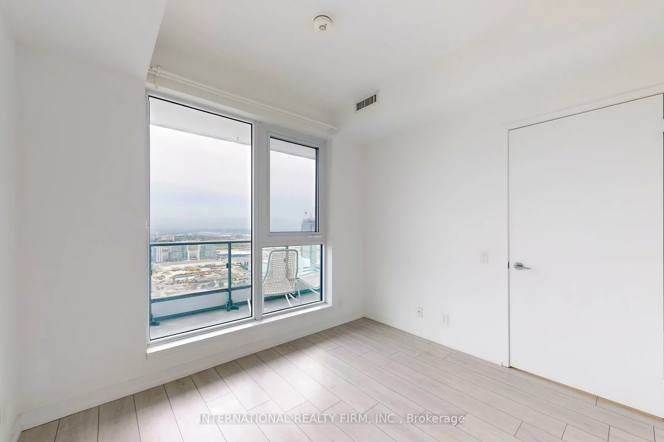 950, Portage, Vaughan Corporate Centre, Vaughan