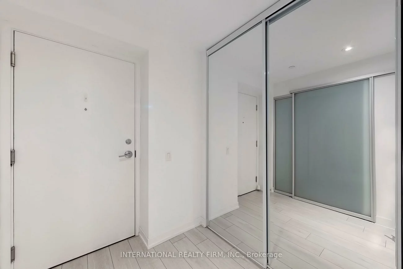 950, Portage, Vaughan Corporate Centre, Vaughan