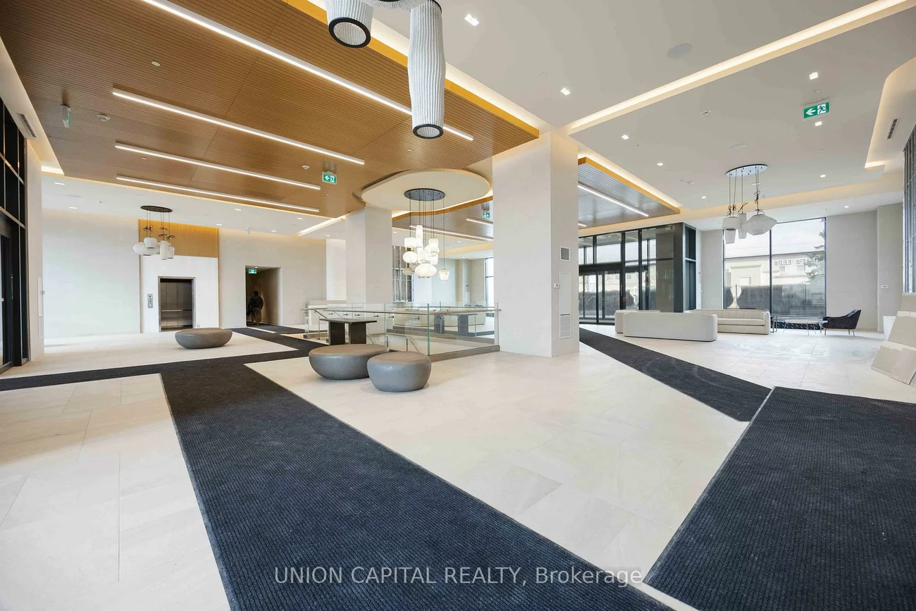 8960, Jane, Vellore Village, Vaughan