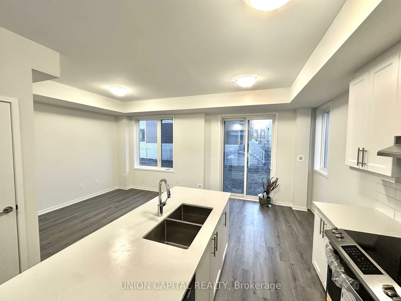 31, Mable Smith, Vaughan Corporate Centre, Vaughan