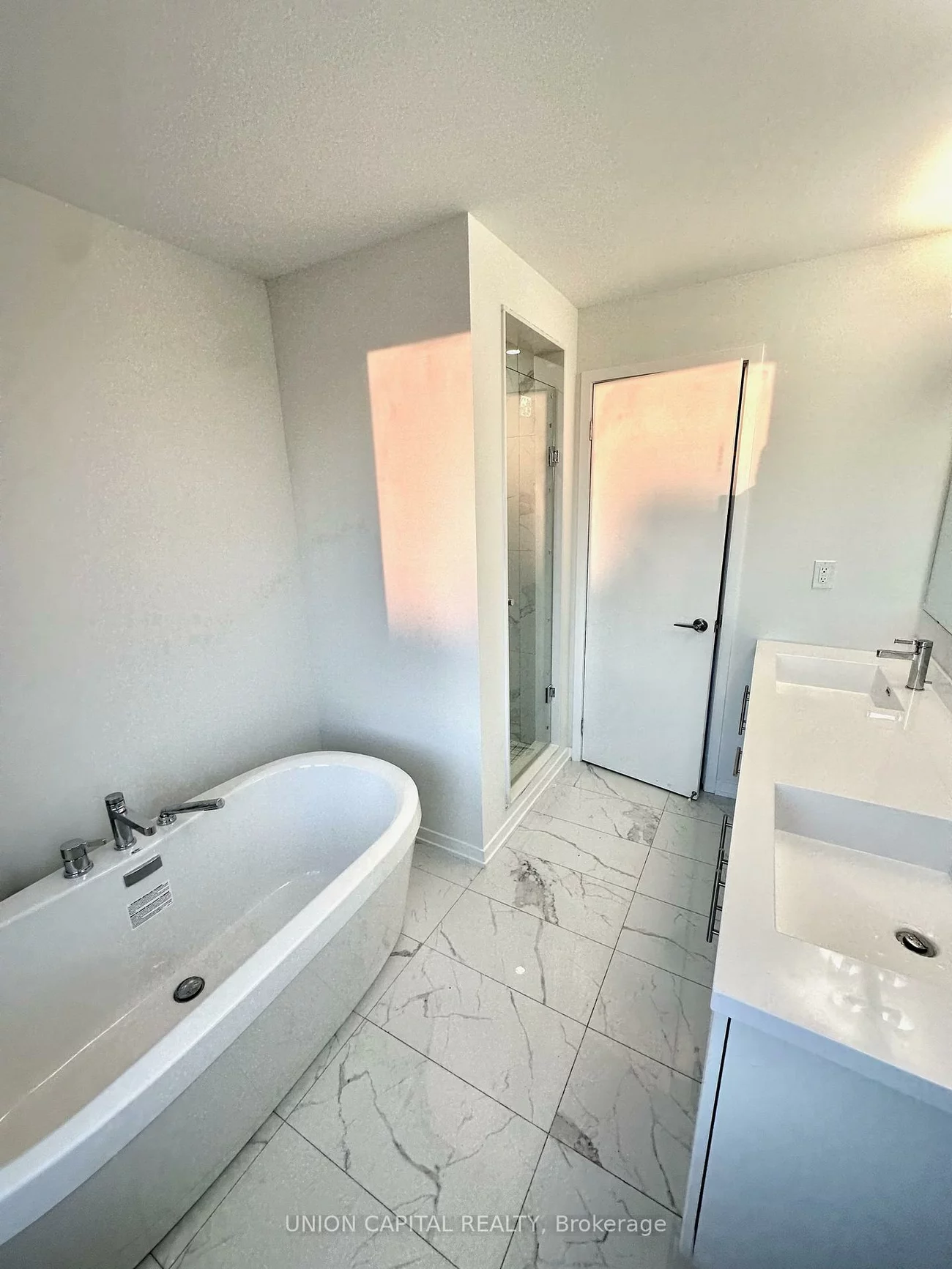 31, Mable Smith, Vaughan Corporate Centre, Vaughan