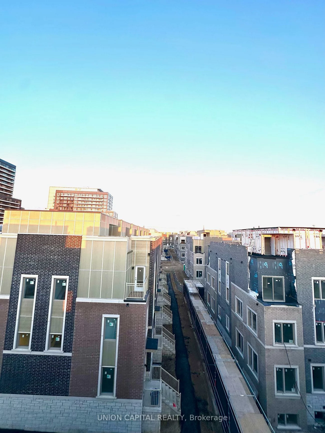 31, Mable Smith, Vaughan Corporate Centre, Vaughan