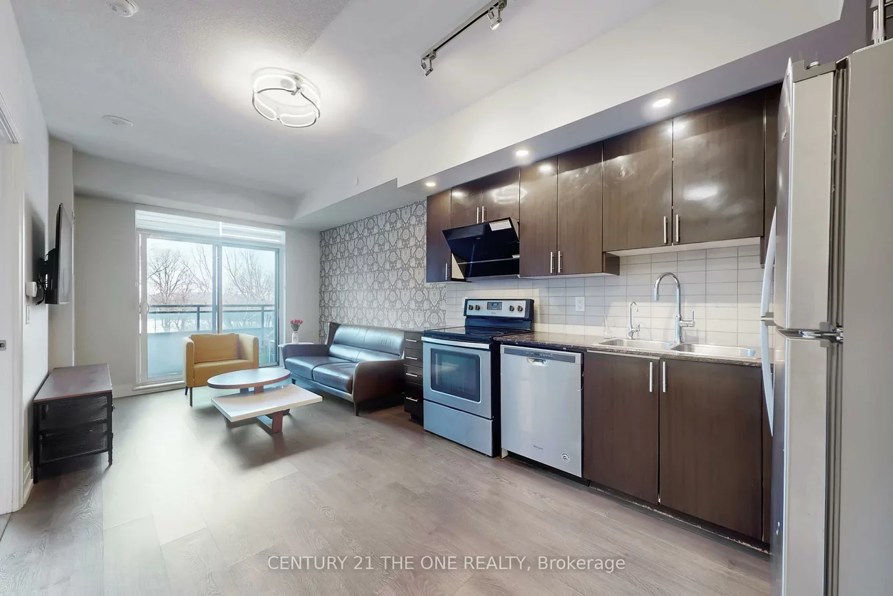 7890, Bathurst, Beverley Glen, Vaughan