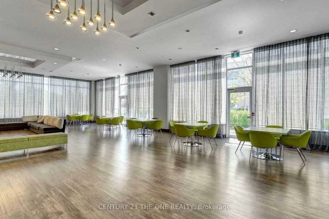 7890, Bathurst, Beverley Glen, Vaughan