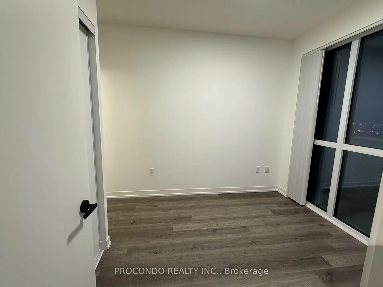 8, Interchange, Vaughan Corporate Centre, Vaughan