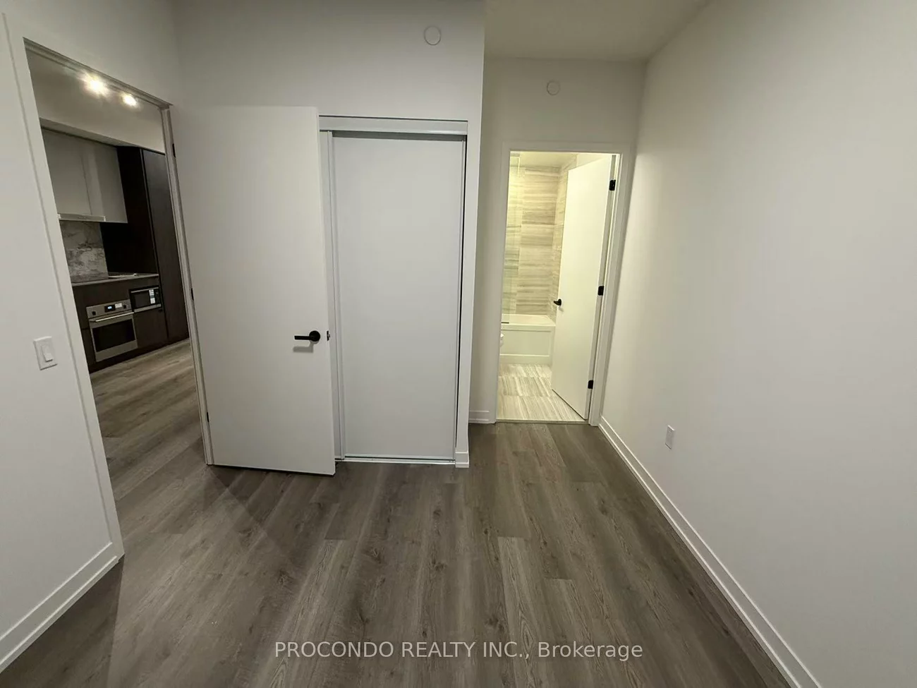 8, Interchange, Vaughan Corporate Centre, Vaughan