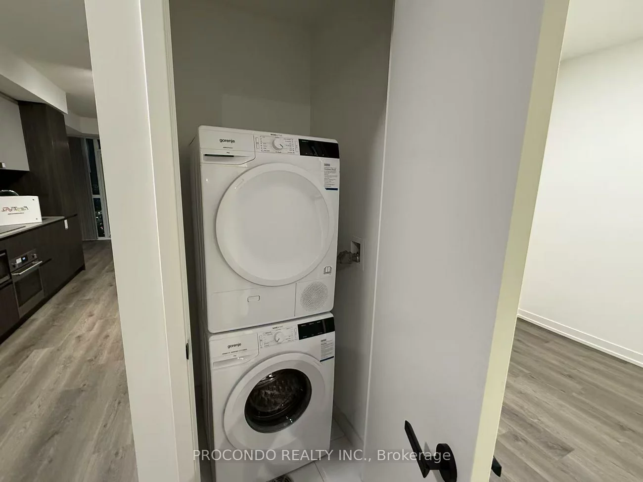 8, Interchange, Vaughan Corporate Centre, Vaughan