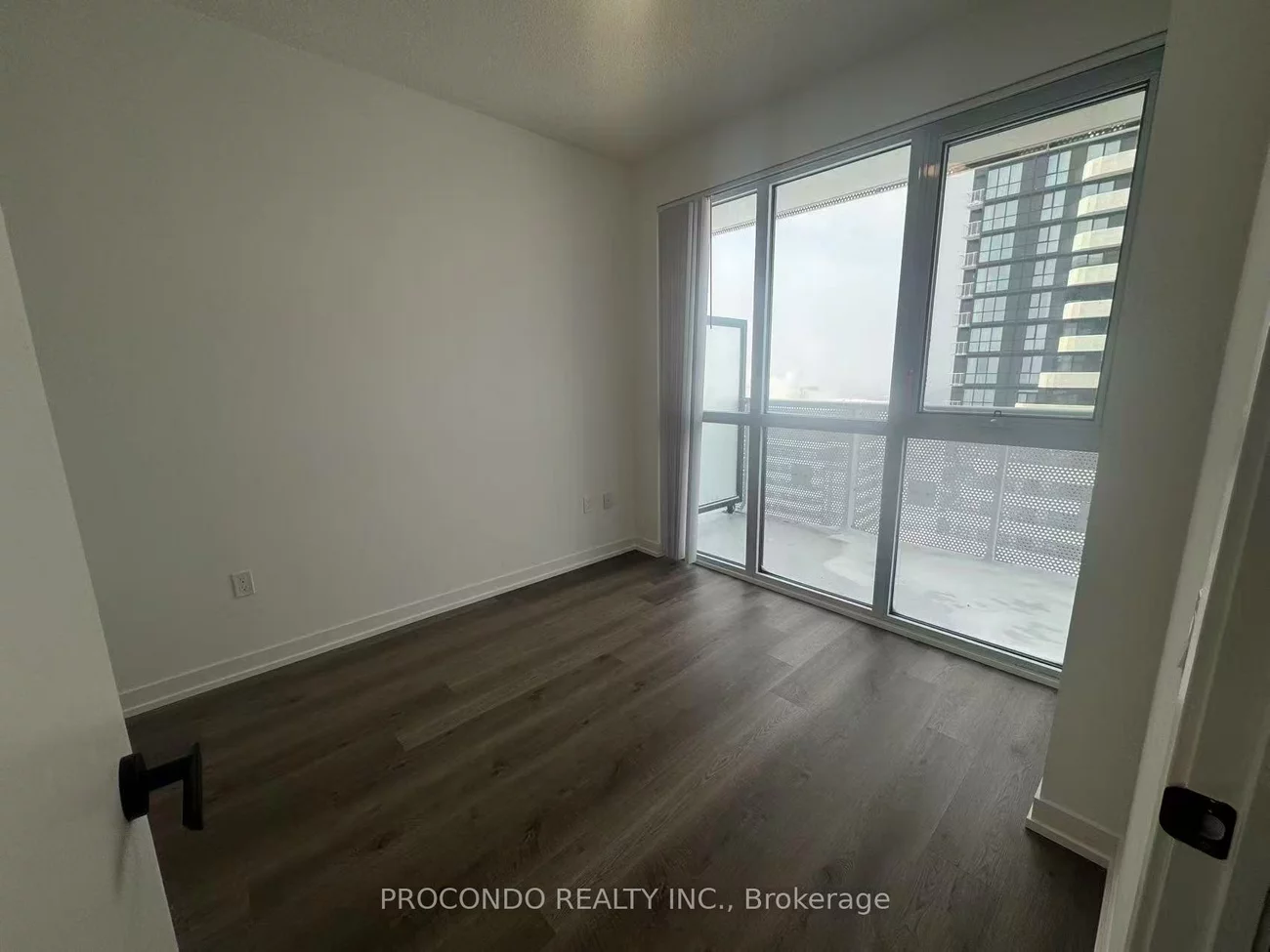 8, Interchange, Vaughan Corporate Centre, Vaughan