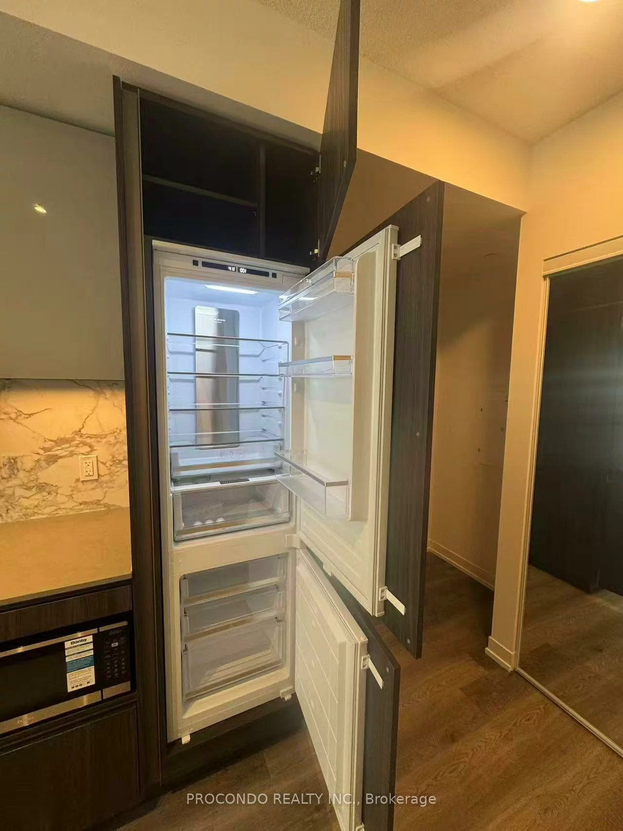 8, Interchange, Vaughan Corporate Centre, Vaughan