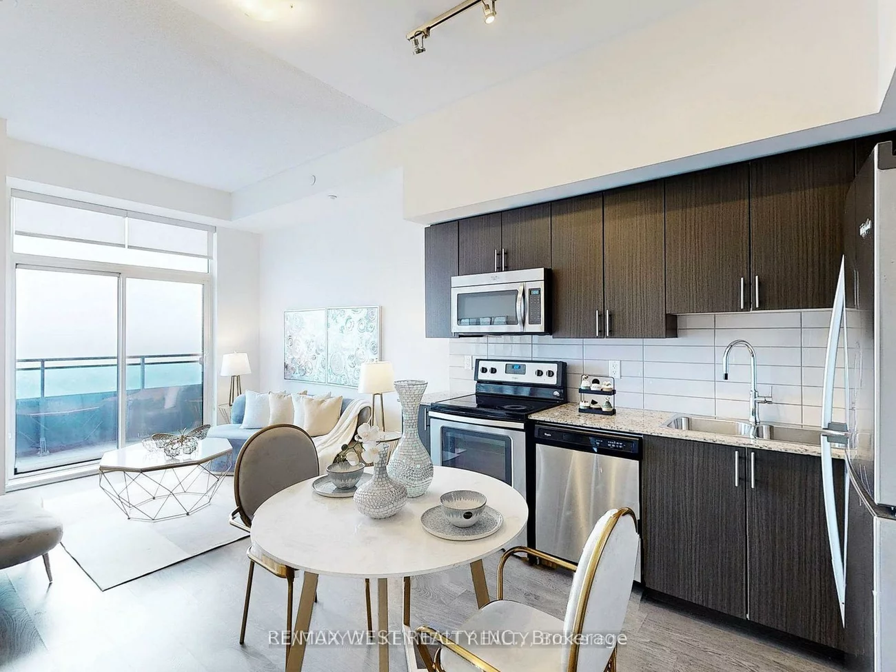 7890, Bathurst, Beverley Glen, Vaughan