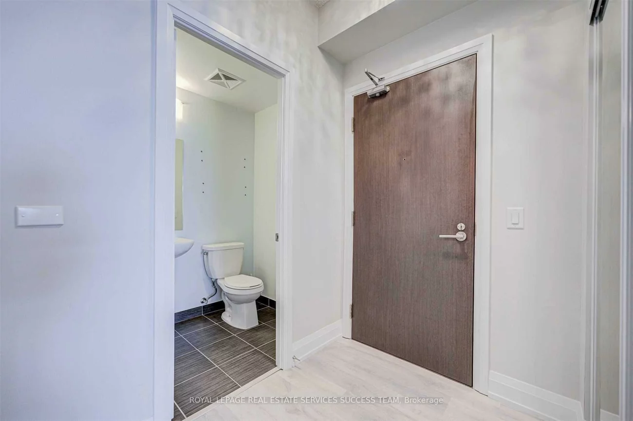 7890, Bathurst, Beverley Glen, Vaughan