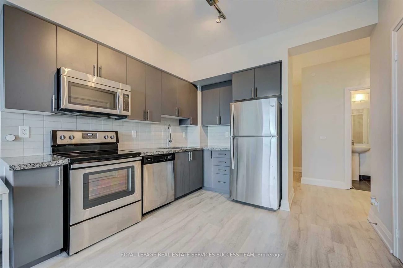 7890, Bathurst, Beverley Glen, Vaughan