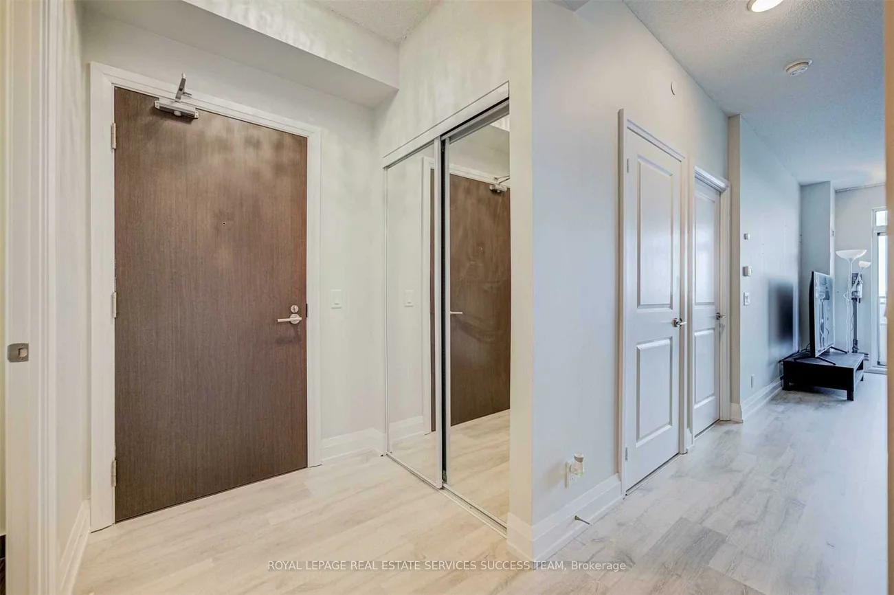 7890, Bathurst, Beverley Glen, Vaughan