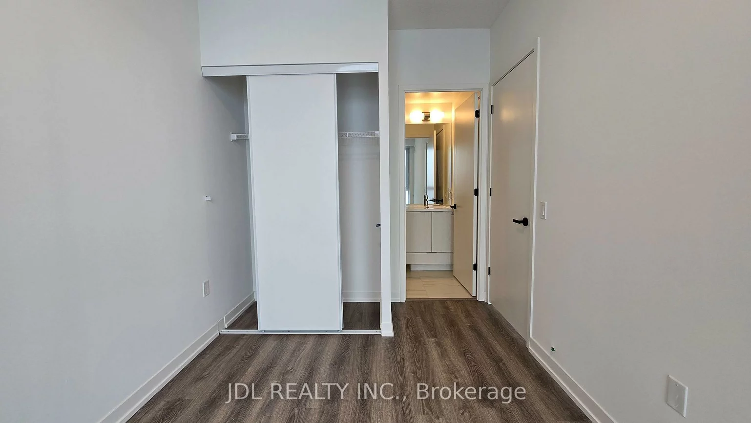 8, Interchange, Vaughan Corporate Centre, Vaughan