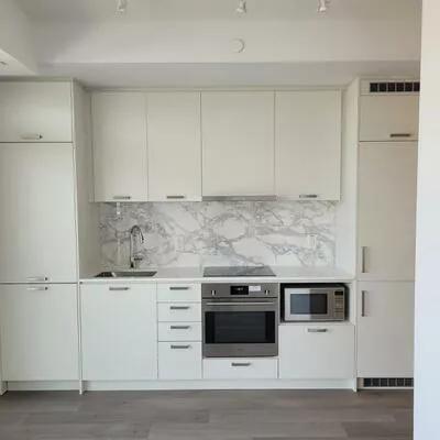 38, Honeycrisp, Vaughan Corporate Centre, Vaughan