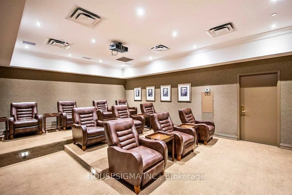 9245, Jane, Maple, Vaughan