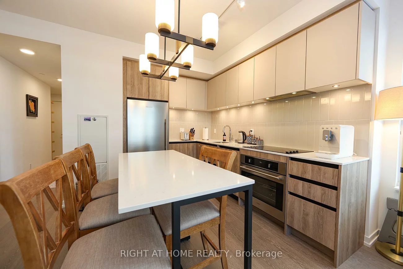 8, Beverley, Beverley Glen, Vaughan