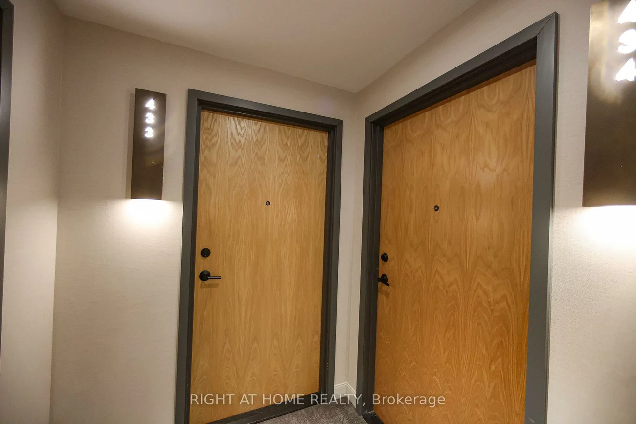 8, Beverley, Beverley Glen, Vaughan