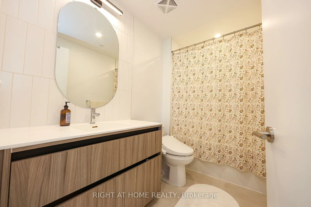 8, Beverley, Beverley Glen, Vaughan