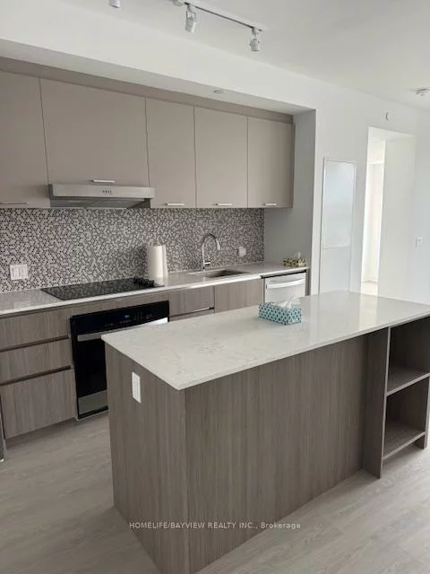 8188, Yonge, Uplands, Vaughan