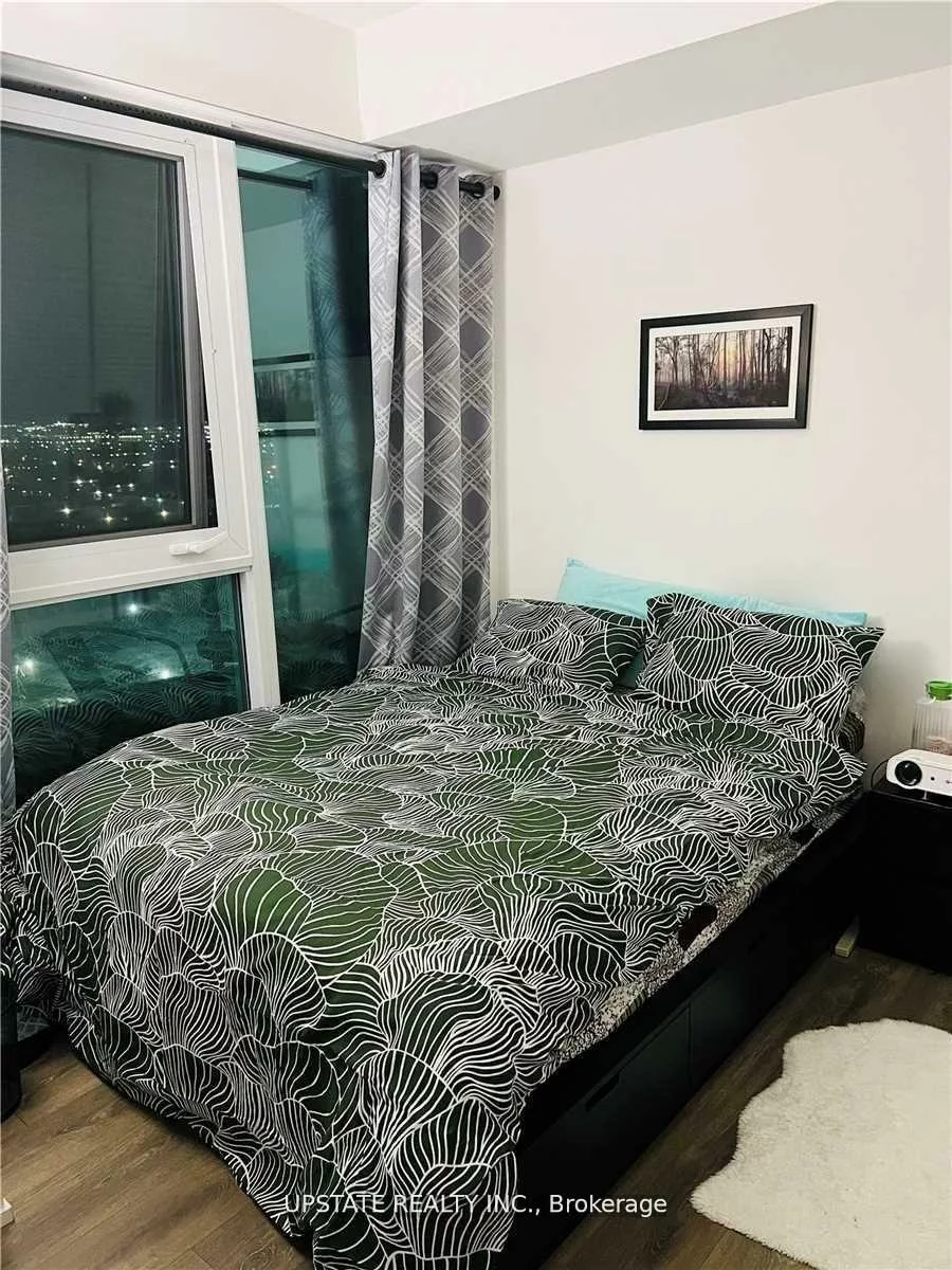 898, Portage, Vaughan Corporate Centre, Vaughan