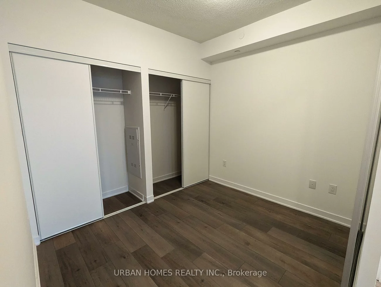 38, Honeycrisp, Vaughan Corporate Centre, Vaughan