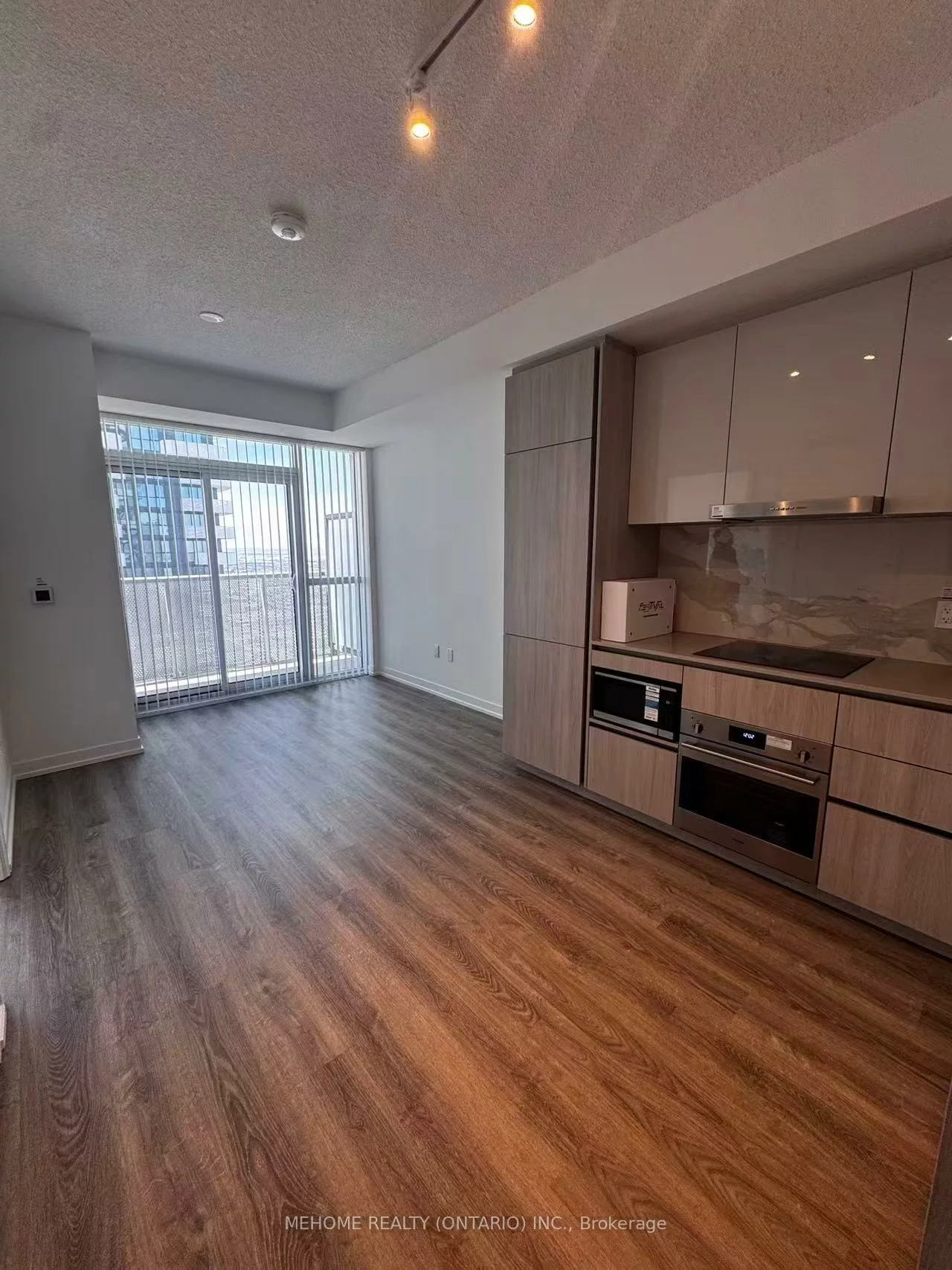 8, Interchange, Vaughan Corporate Centre, Vaughan