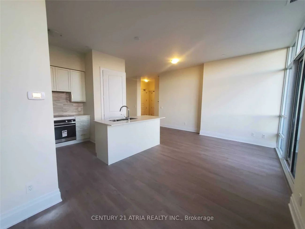 9085, Jane, Concord, Vaughan