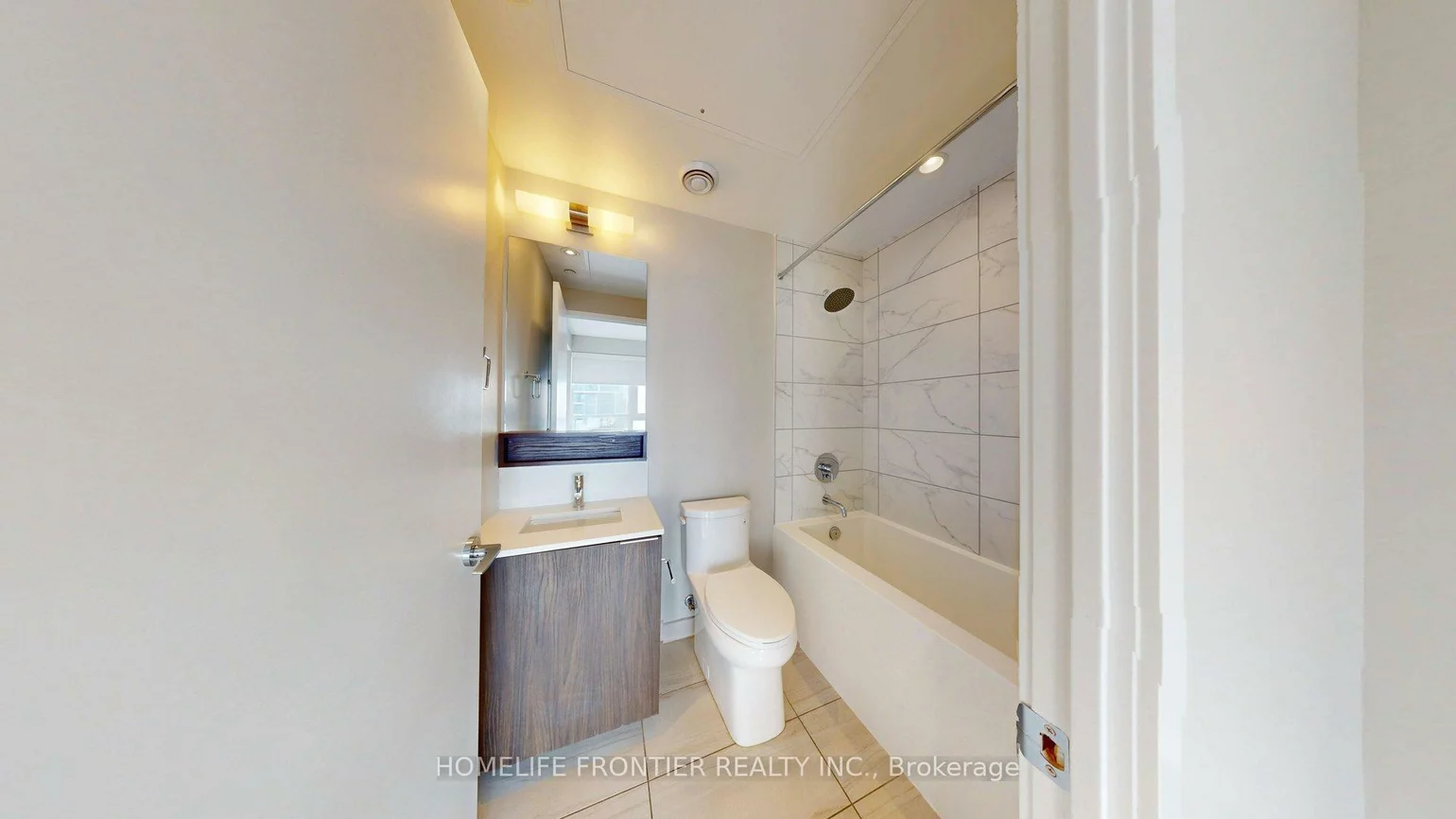 898, Portage, Vaughan Corporate Centre, Vaughan