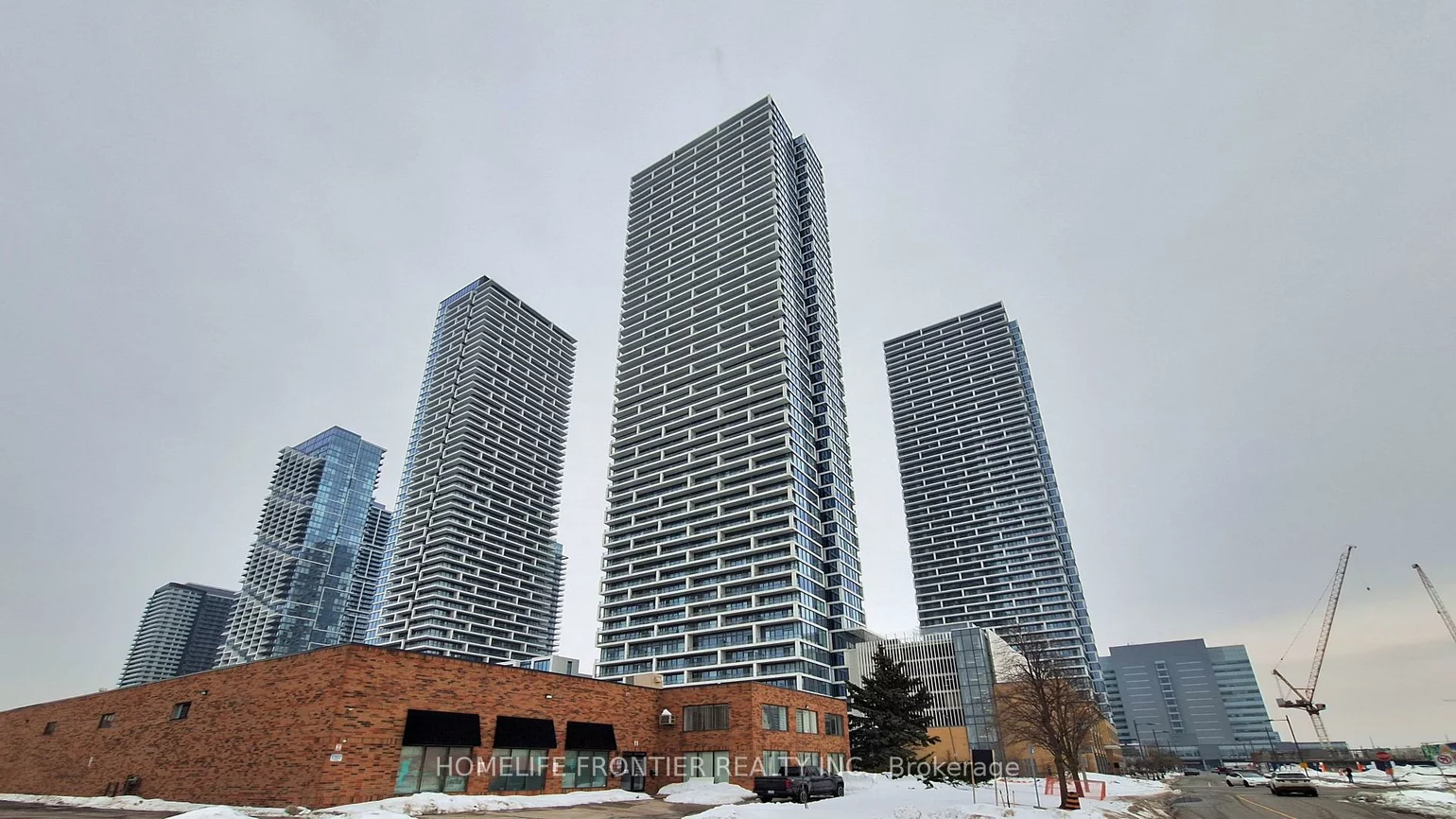 898, Portage, Vaughan Corporate Centre, Vaughan