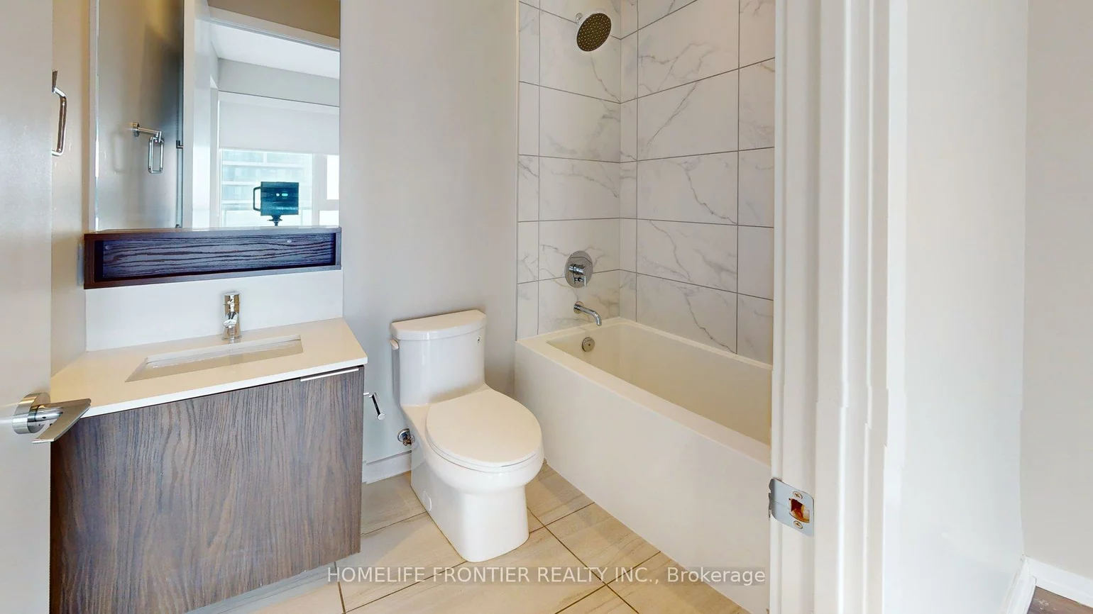 898, Portage, Vaughan Corporate Centre, Vaughan