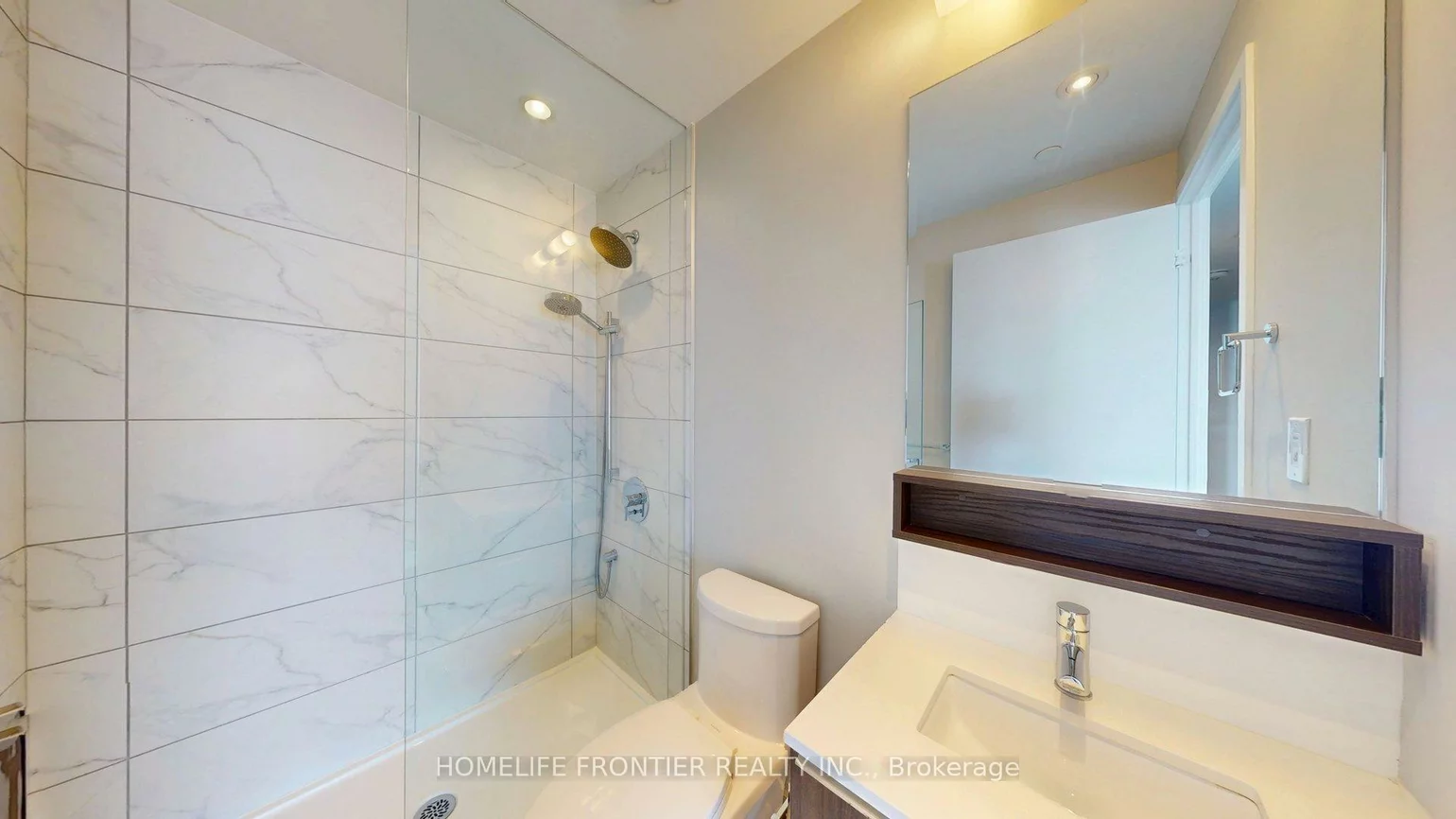 898, Portage, Vaughan Corporate Centre, Vaughan