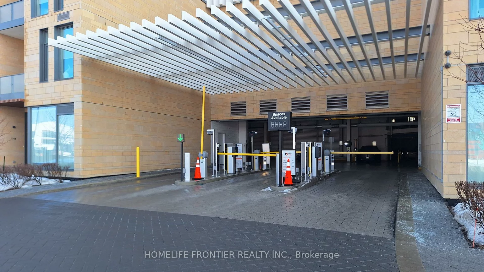 898, Portage, Vaughan Corporate Centre, Vaughan