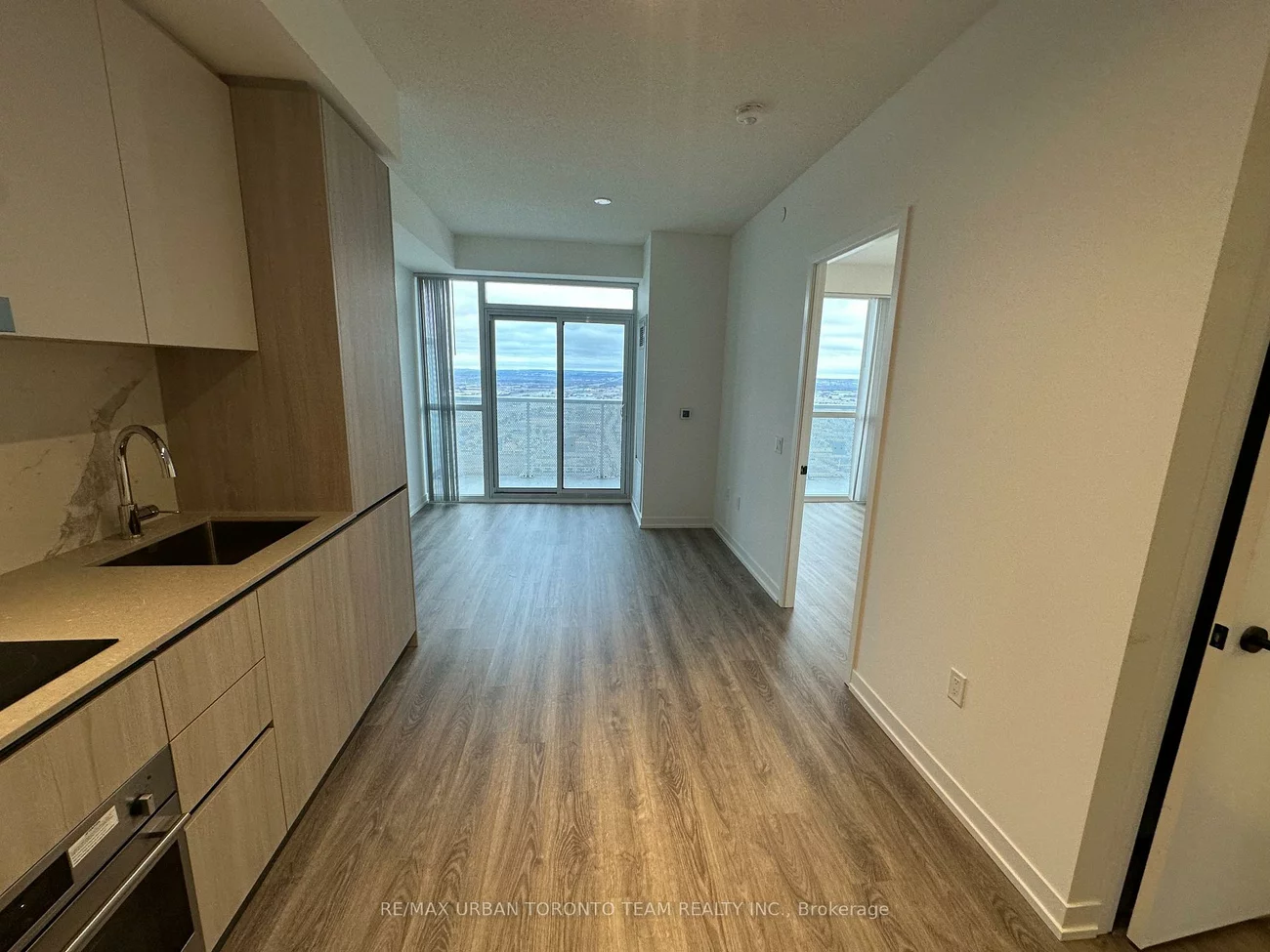 8, Interchange, Vaughan Corporate Centre, Vaughan